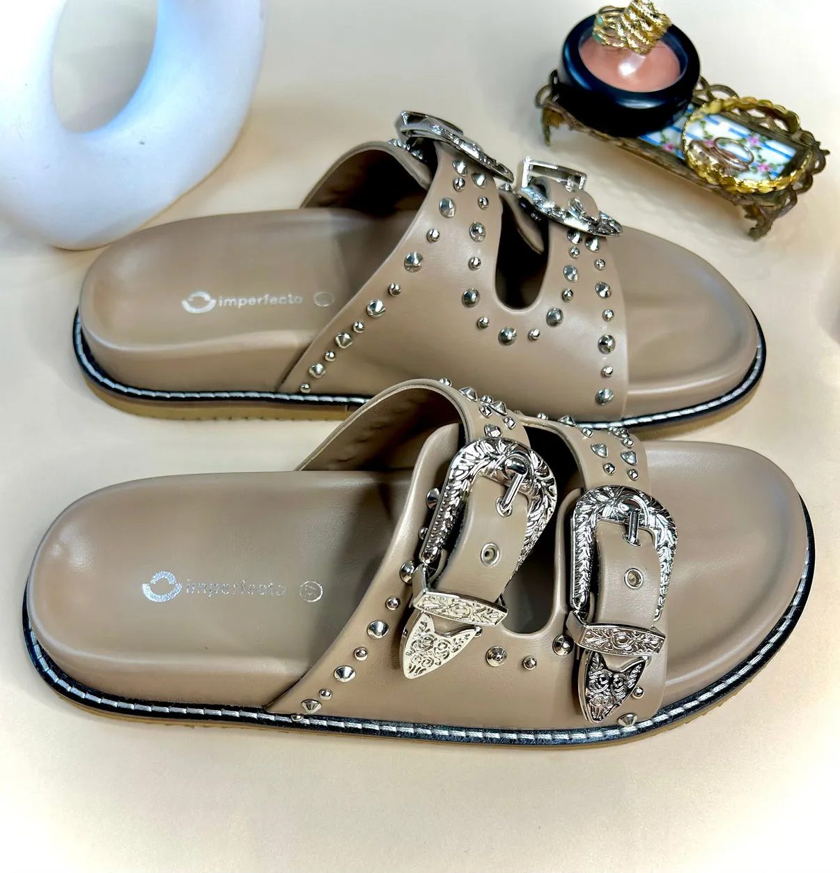 Famous Taylor Swift  Slider Sandals