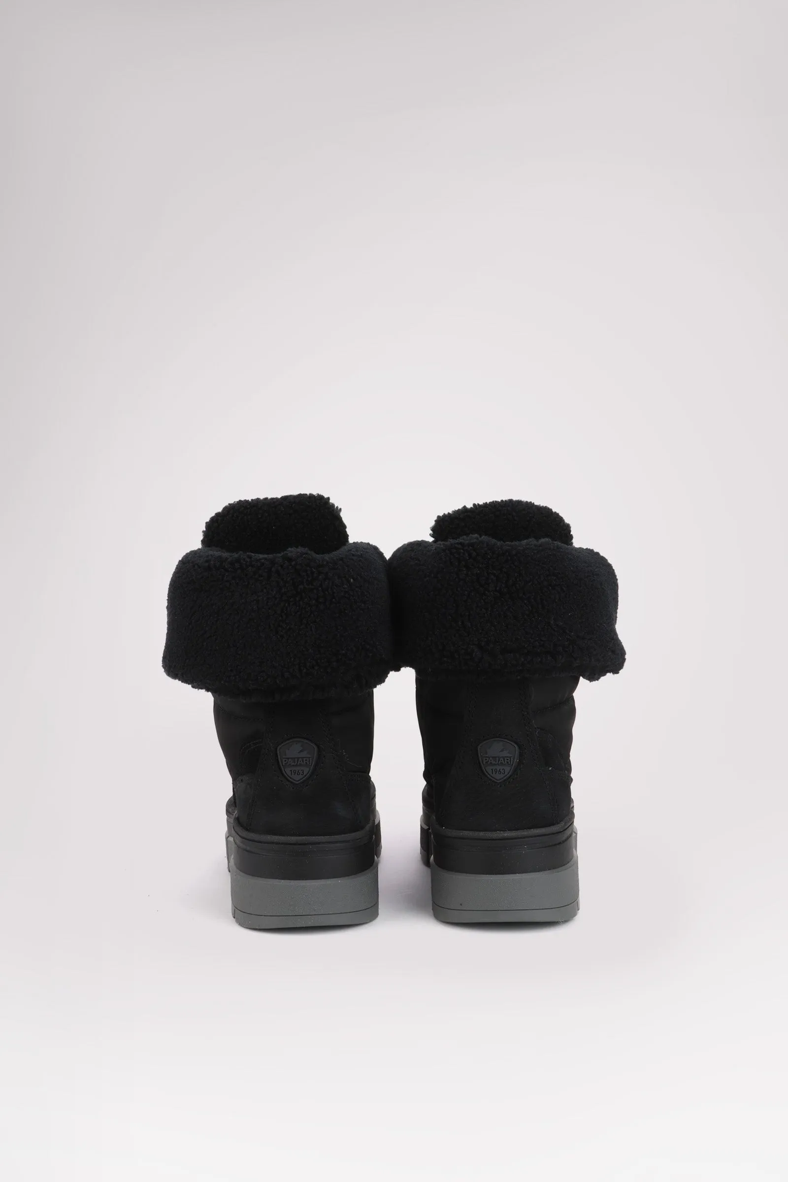 Henta Women's Lace Up Boot w/Ice-Gripper