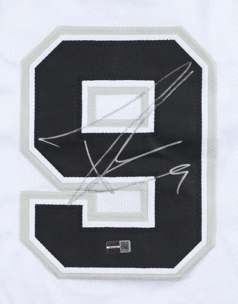 Tony Parker Signed San Antonio Spurs Jersey (Beckett) 4xNBA Champion Point Guard